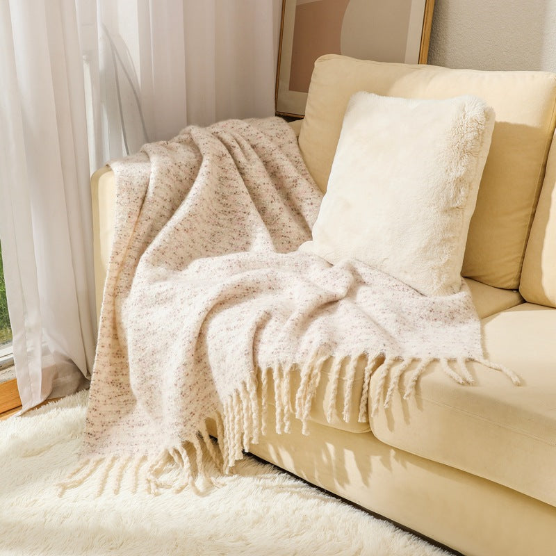 Ladies elegant and cozy blanket with fringes Bowlift