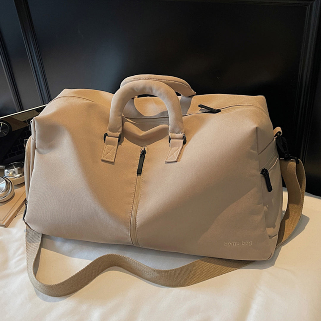 Modern travel bag with versatile carrying options Bowlift