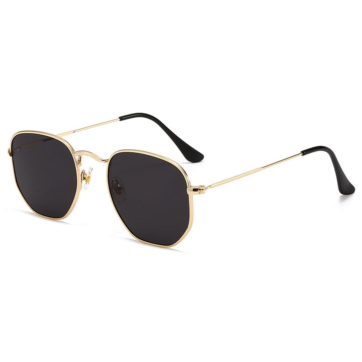 Women Oversized Sunglasses with elegant golden metal frame and solid UV protection Bowlift