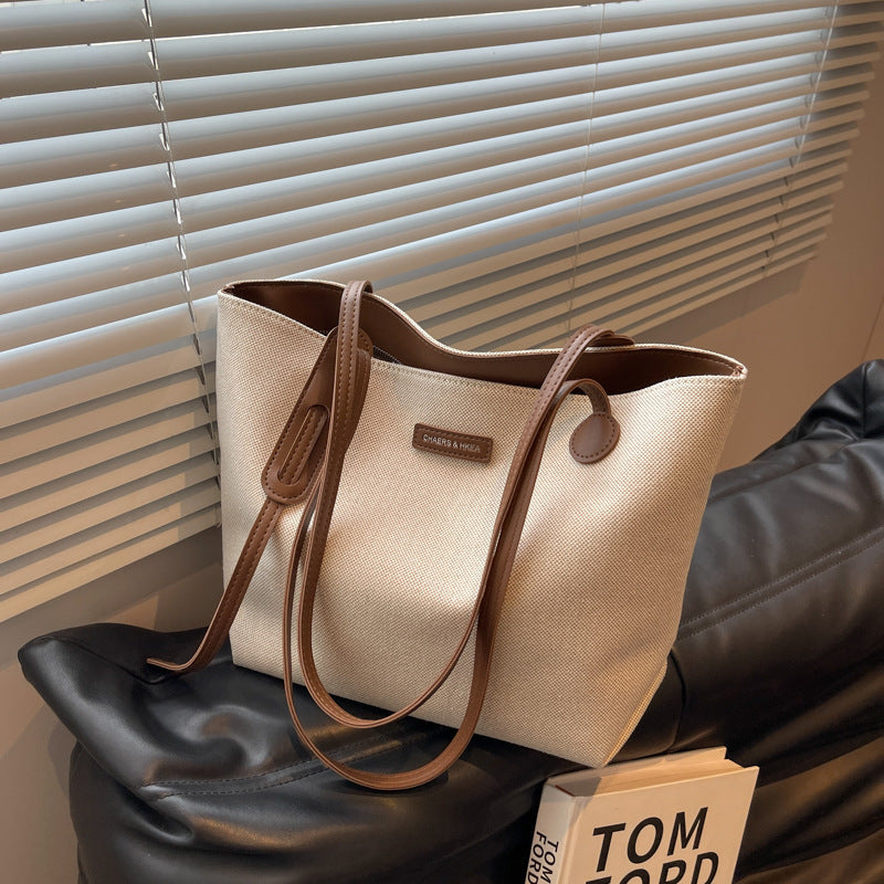 Spacious Utility Tote Bag Bowlift