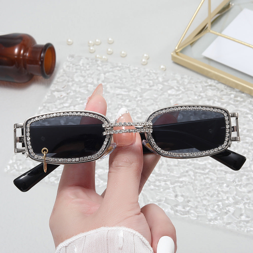 Women's stylish sunglasses with sparkling crystal frame Bowlift