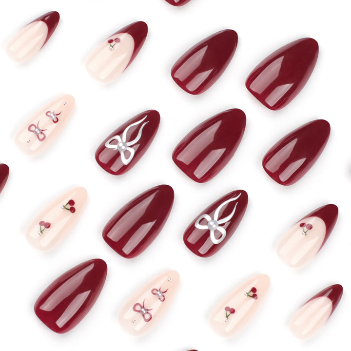 Glamorous stiletto nails with delicate accents Bowlift