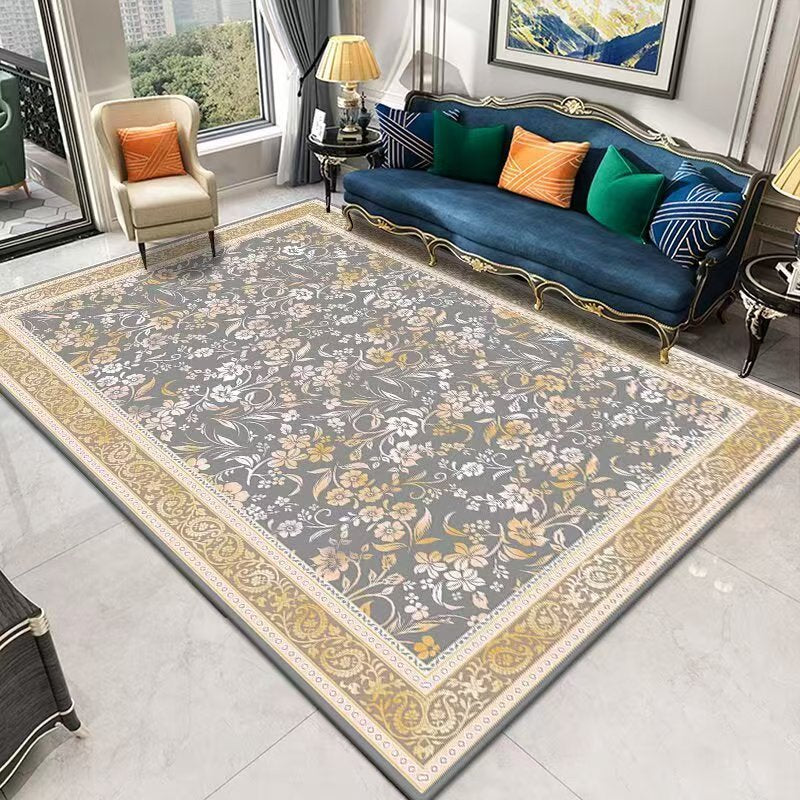 Elegant Vintage Floral Area Rug