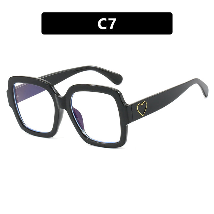 Women's square sunglasses with fashionable heart accent Bowlift