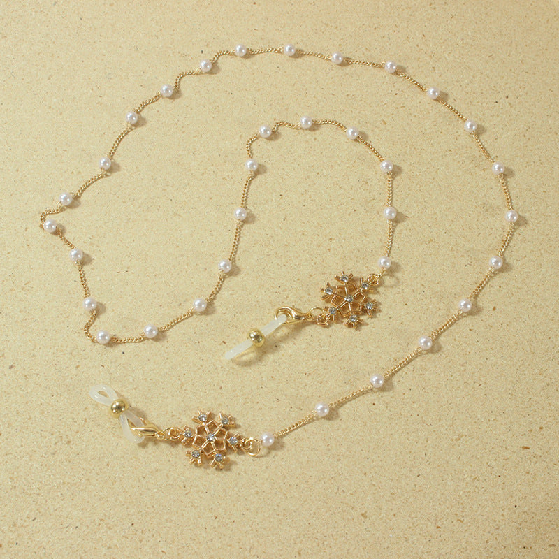 Elegant glasses holder chain with pearls and snowflake pendant Bowlift