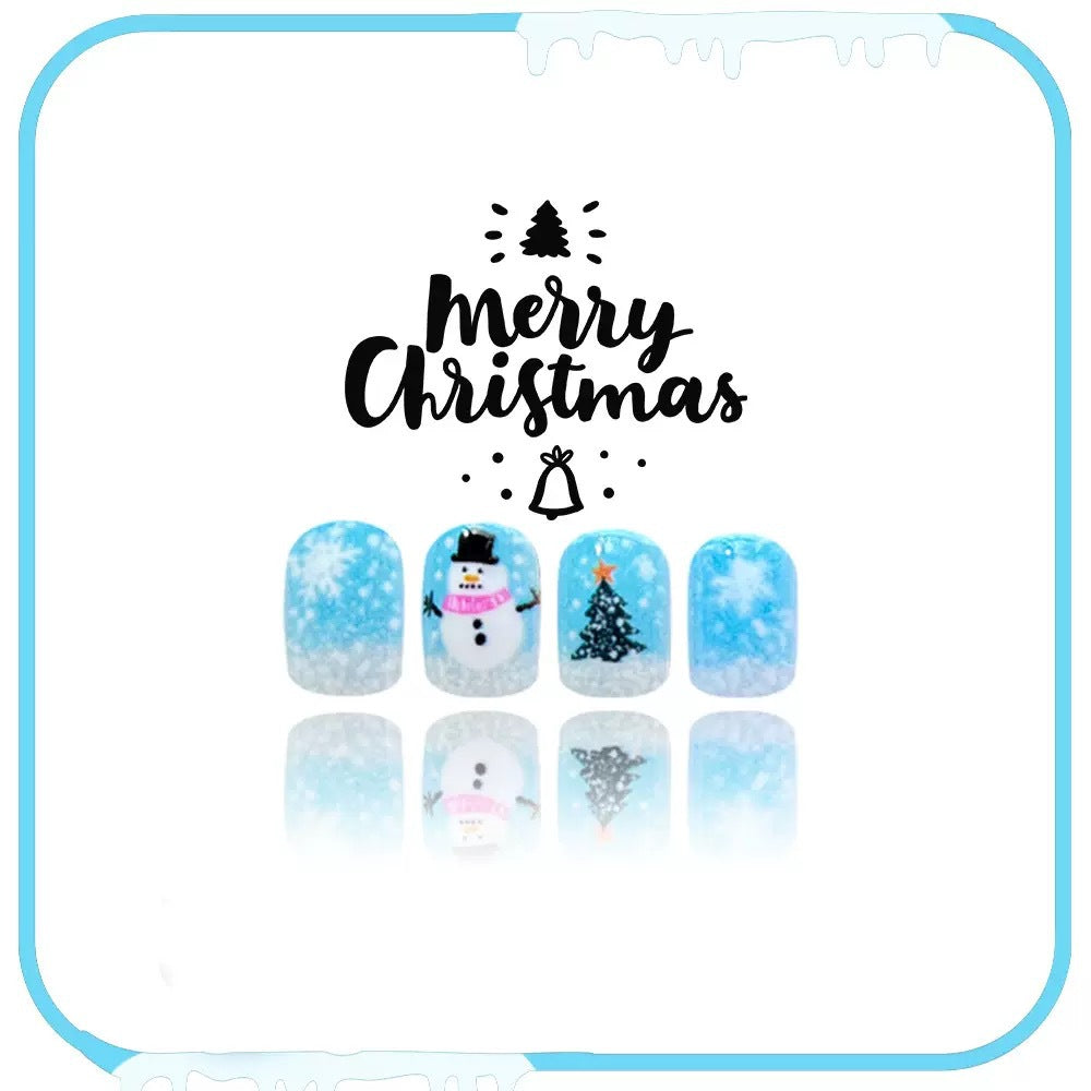 Artificial nail set with winter motifs and festive accents Bowlift