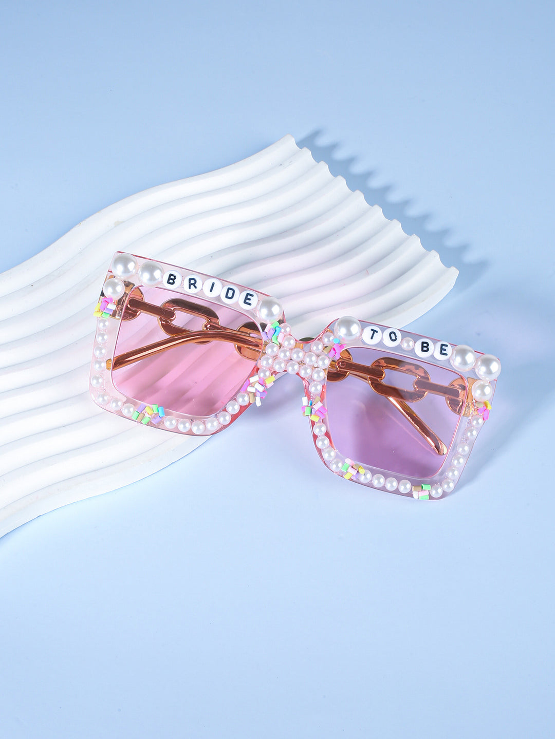 Decorative Birthday-Themed Fashion Sunglasses Bowlift