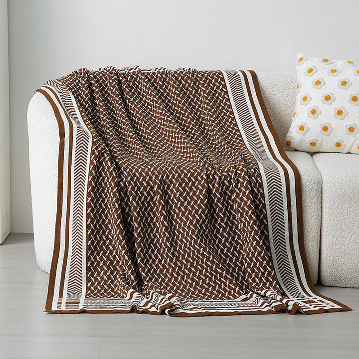 Women's Elegant Snuggle Blanket made of Soft Knit with Geometric Pattern Bowlift