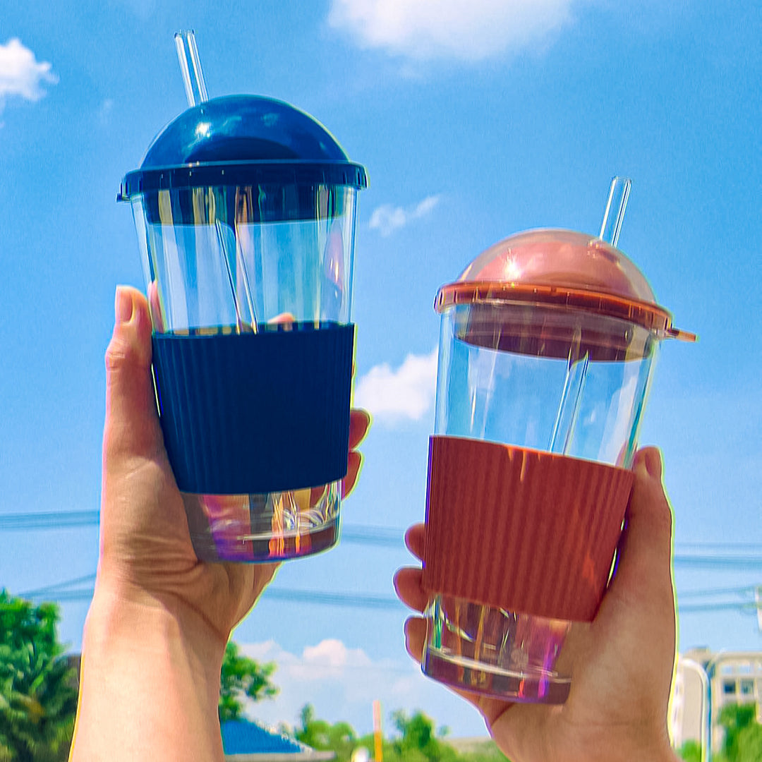 Women's creative and insulated reusable drinking cup with safety lid Bowlift