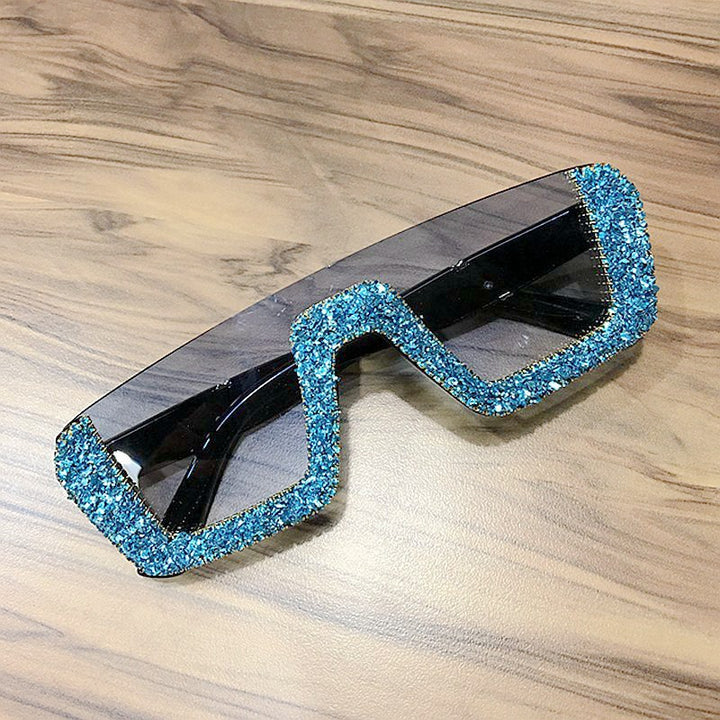 Ladies elegant glitter sunglasses with striking frame Bowlift