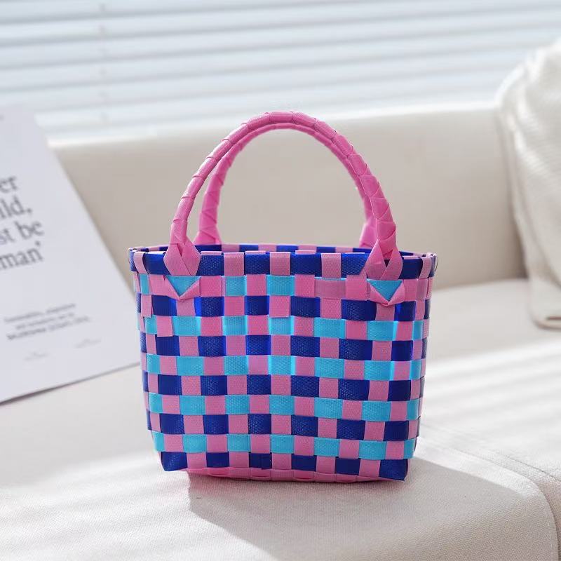 Handmade bag made of weather-resistant material Bowlift