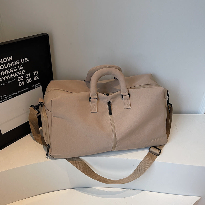 Modern travel bag with versatile carrying options Bowlift