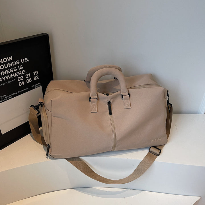Modern travel bag with versatile carrying options Bowlift