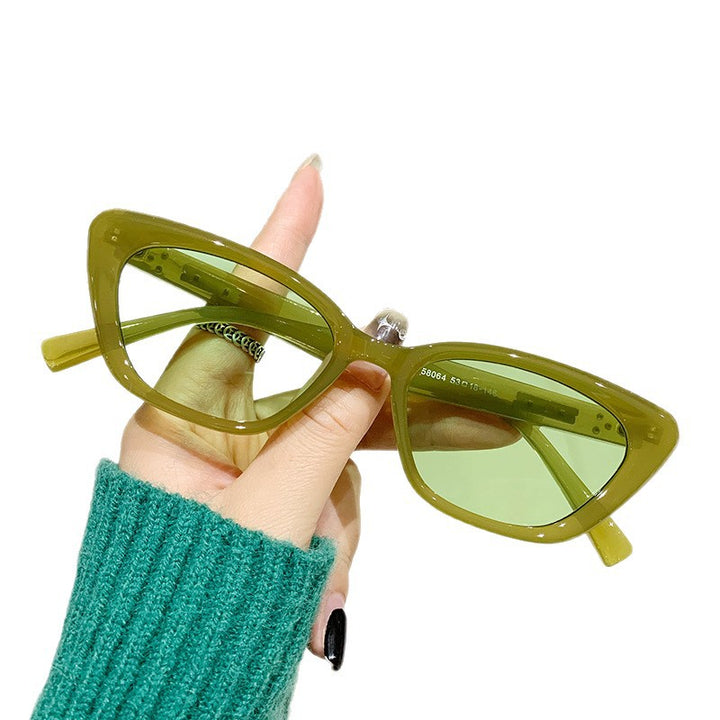 Women Cat-Eye Sunglasses with high-quality, geometric frame Bowlift
