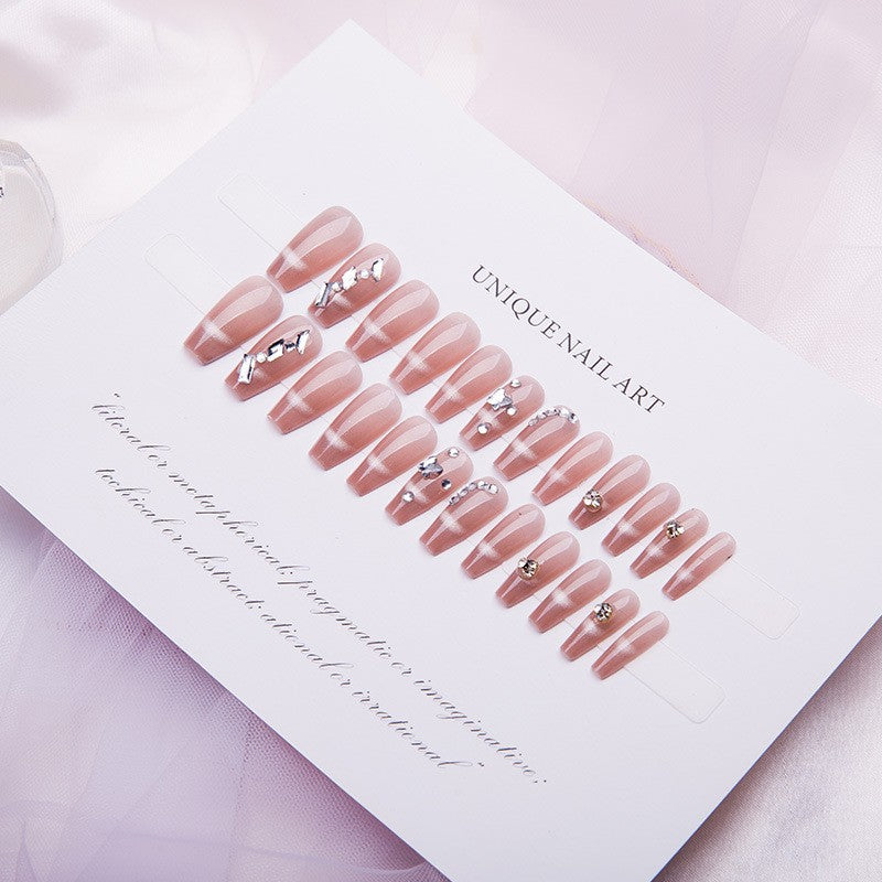 Artificial artificial nails with heart design Bowlift