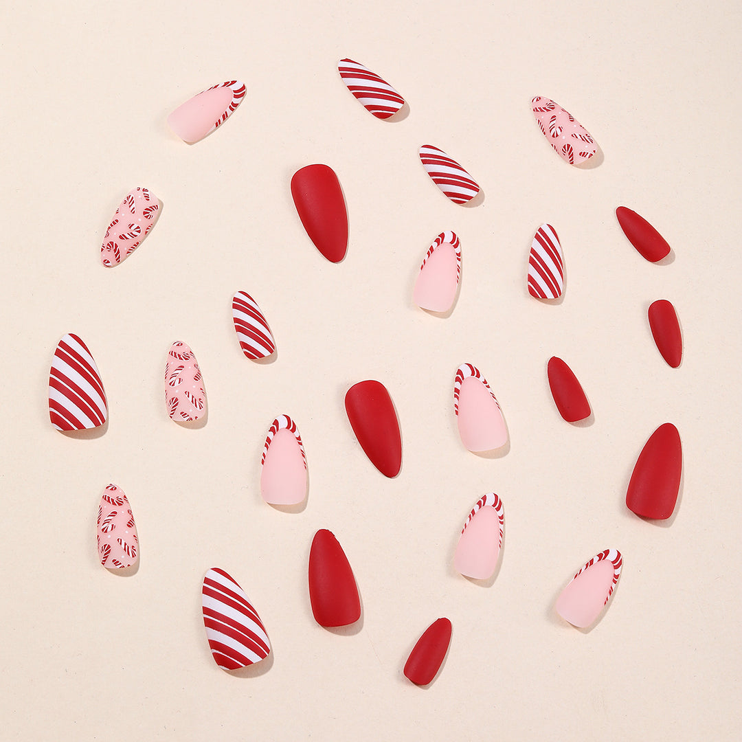 Holiday-Themed Nail Art Bowlift