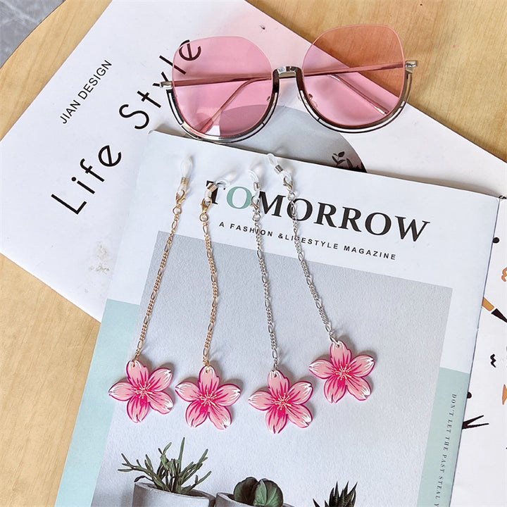 Floral Charm Dangle Earrings Bowlift