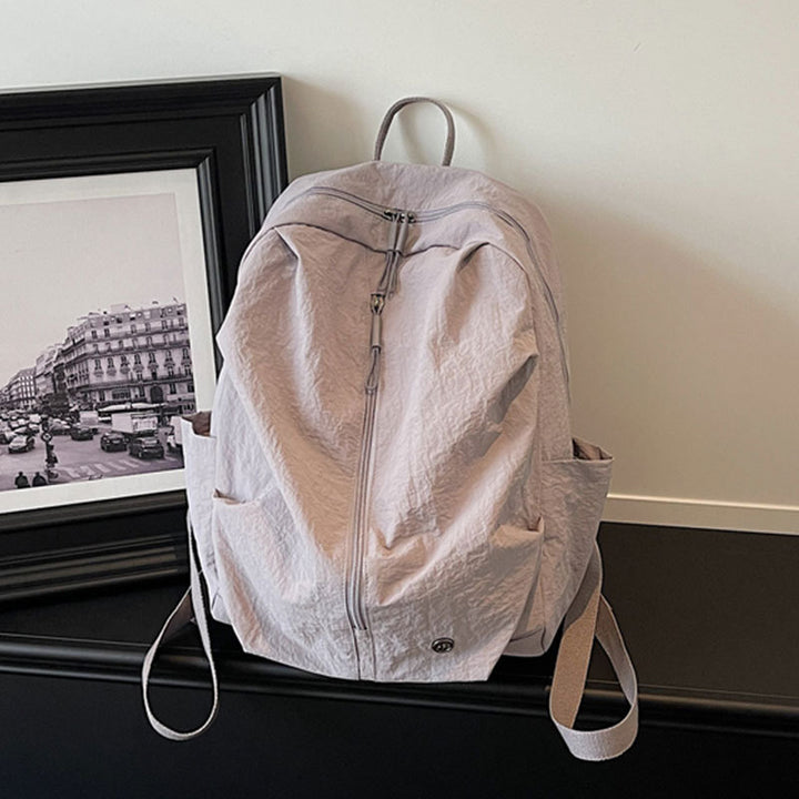 Lightweight Everyday Backpack Bowlift