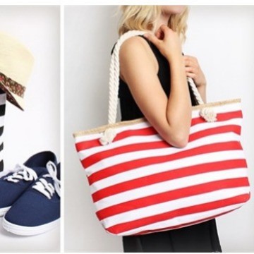 Beach bag with maritime stripe design Bowlift