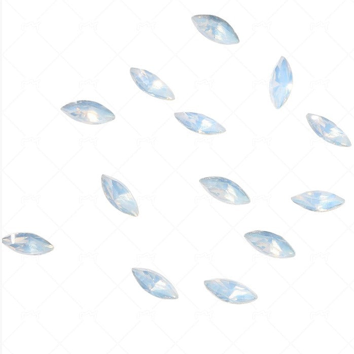 Glittering acrylic gemstones Bowlift