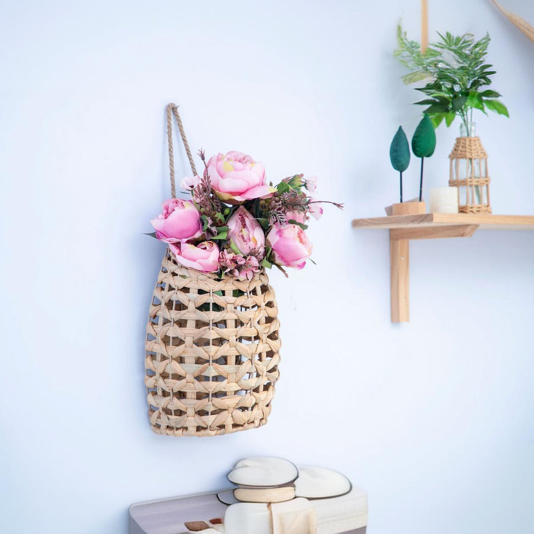 Handwoven flower basket Bowlift