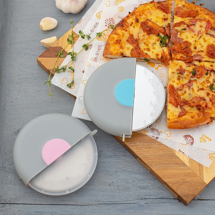 Silicone refrigerator container with practical flip lid Bowlift