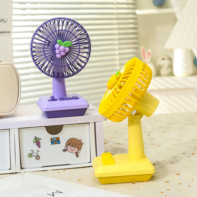 Ladies portable USB table fan in cheerful pineapple design Bowlift
