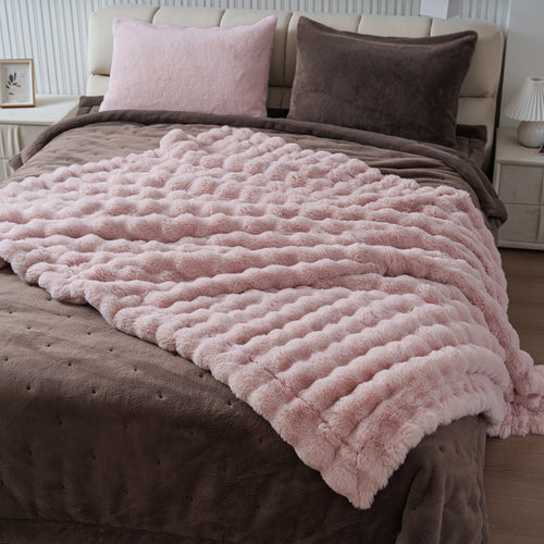 Women cozy and luxurious blanket Bowlift
