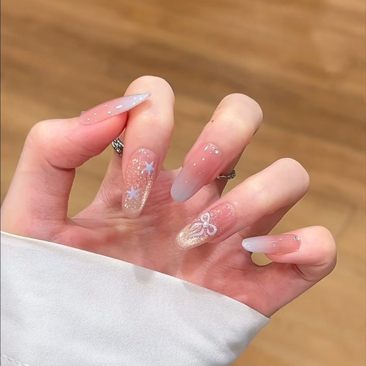 Artistic Press-On Nail Set with Star Design Bowlift