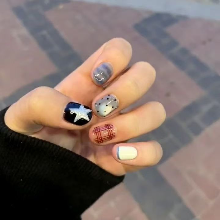 Nail Art Design Bowlift
