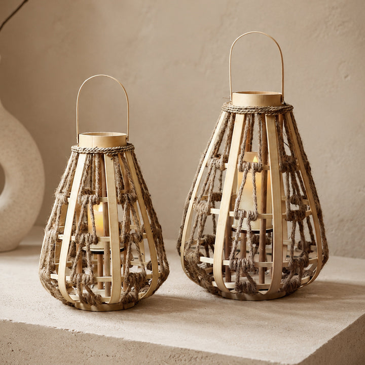 Decorative lantern made of rattan Bowlift