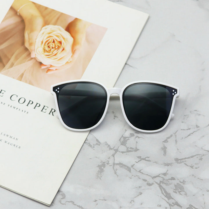 Contemporary Square Frame Sunglasses Bowlift
