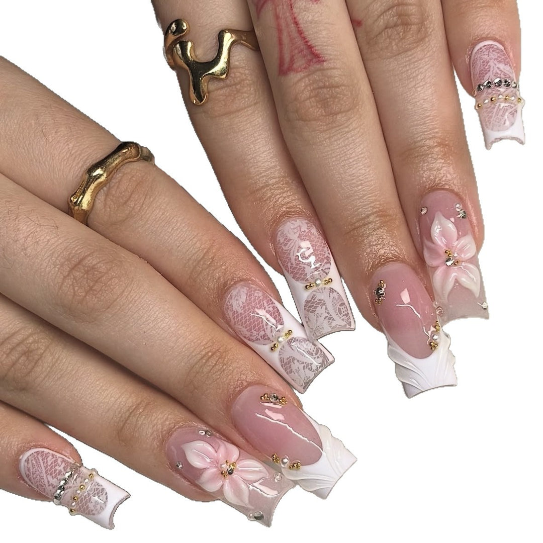 Elegant Floral Lace Design Press-On Nail Tips Bowlift