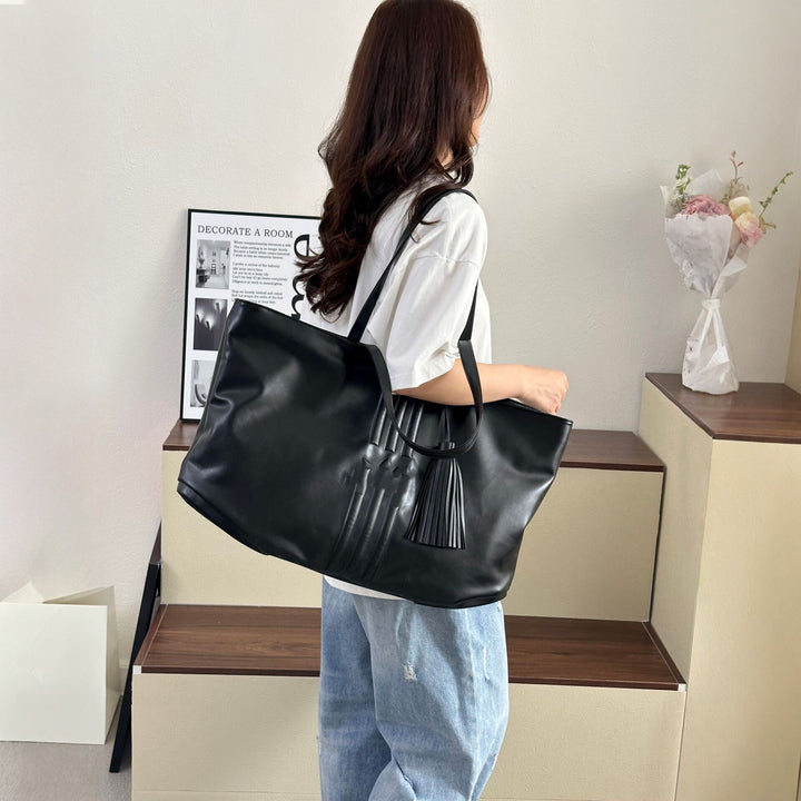 Stylish everyday handbag Bowlift