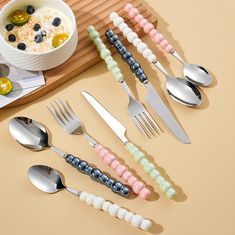 Elegant finger food fork with non-slip handle Bowlift