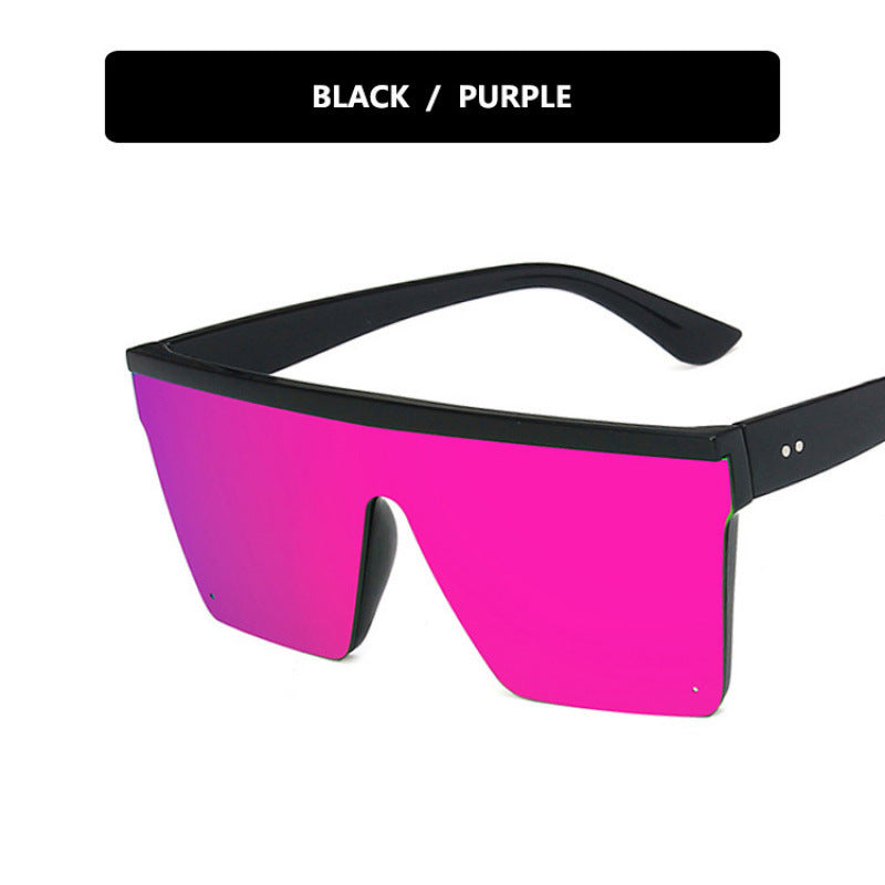 Women's fashion-forward sport sunglasses in futuristic design Bowlift