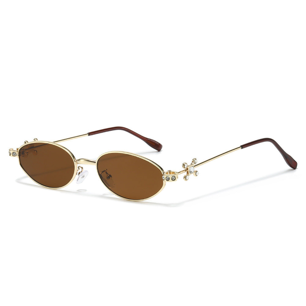 Elegant Rhinestone-Embellished Cat-Eye Sunglasses Bowlift