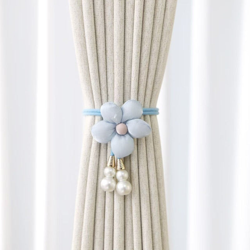 Decorative curtain holder Bowlift