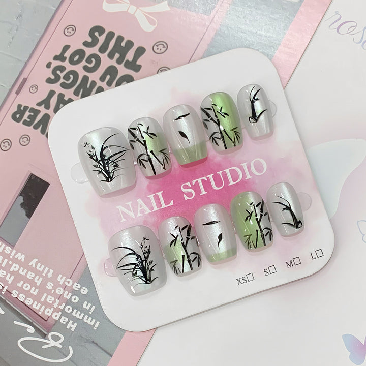 Artificial Nail Tips with Bamboo Design Bowlift
