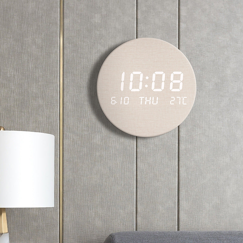 Elegant table clock in modern wood design Bowlift