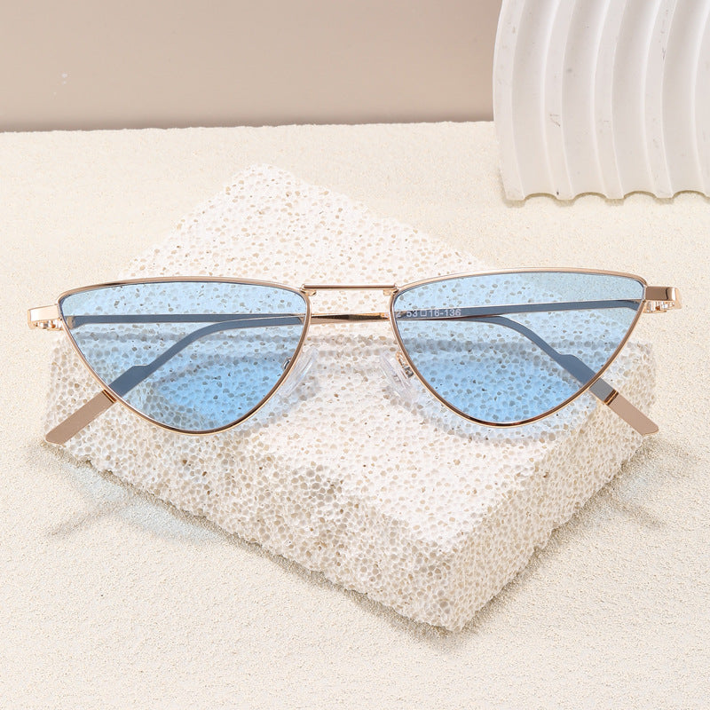 Cat-Eye Sunglasses Bowlift