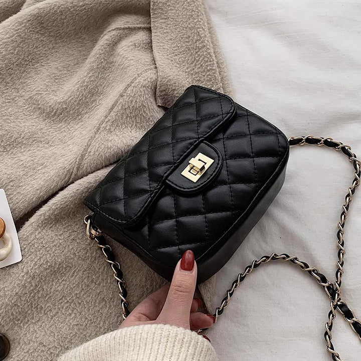 Quilted Crossbody Messenger Bag Bowlift