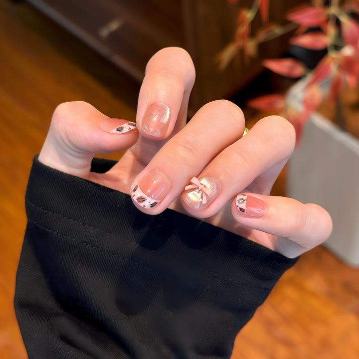 Artificial Nail Set with Decorative Design Bowlift