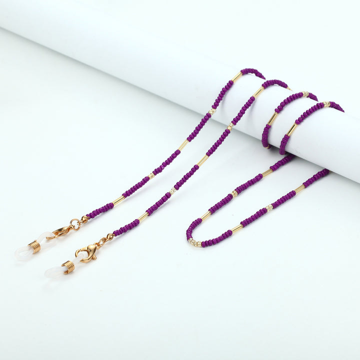 Chains-Necklace Made of Fine Pearls and Golden Accents Bowlift