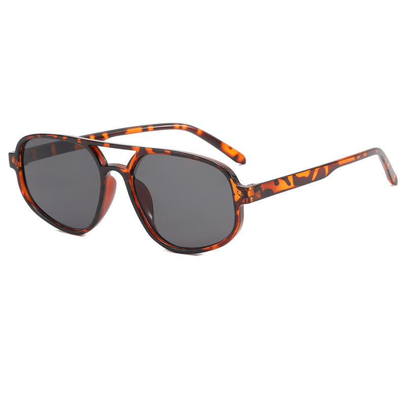 Women's fashionable oversized sunglasses with trendy frame Bowlift