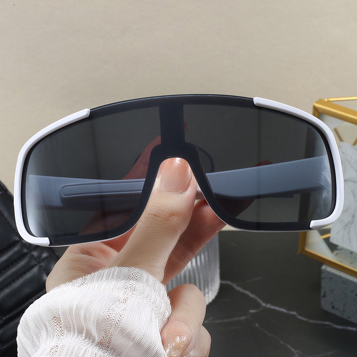 Women’s fashionable sports sunglasses with wide UV protection Bowlift