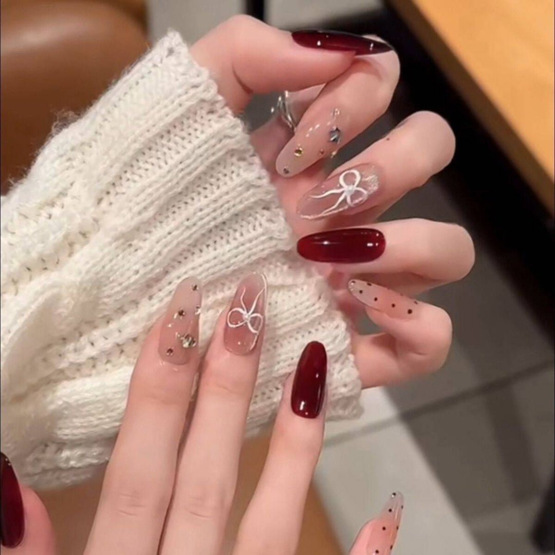 Artistic Floral-Embellished Press-On Nail Art Bowlift
