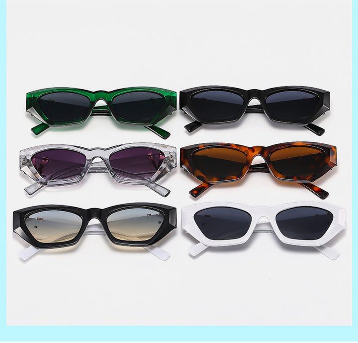 Women's Cat-Eye Sunglasses with Luxurious Details Bowlift
