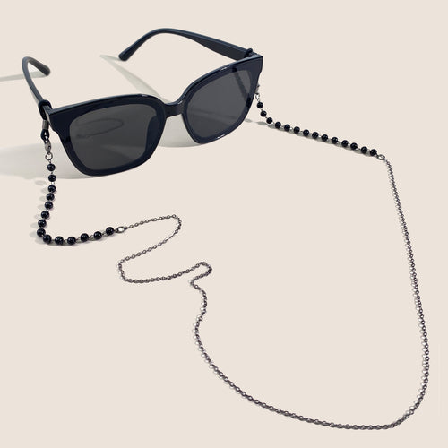 Elegant Pearl-Embellished Eyewear Chain Bowlift
