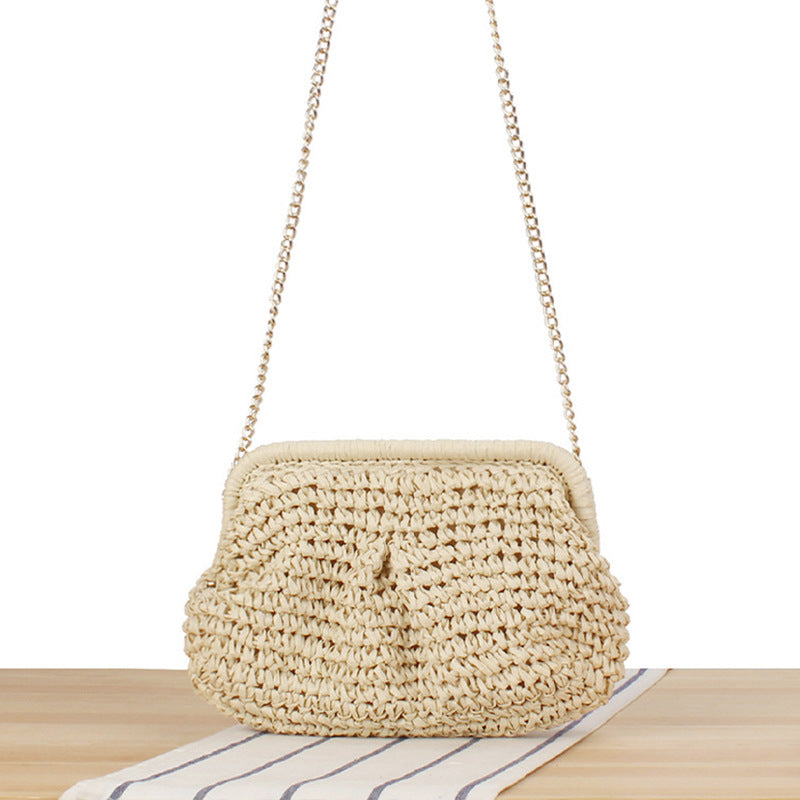Handbag in the Elegant Macrame Style Bowlift